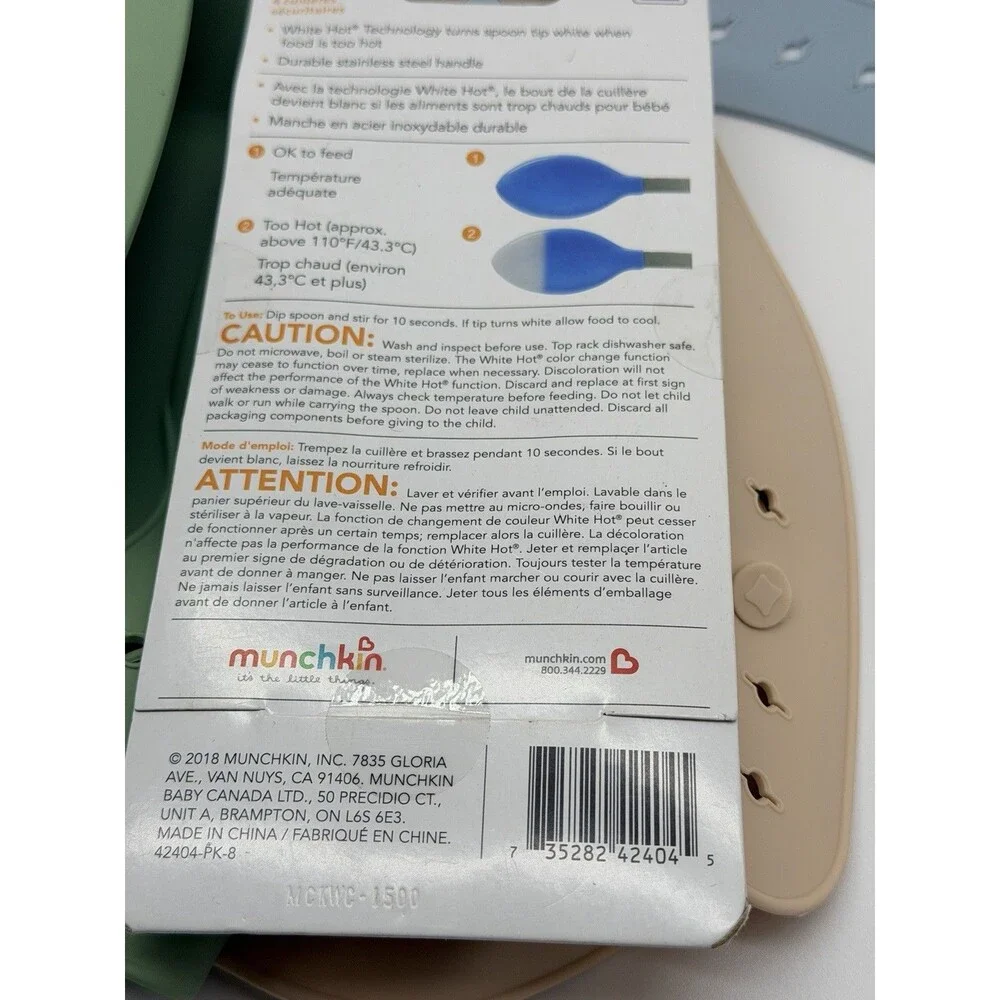 NEW Munchkin White Hot 4 Safety Spoons, BPA-Free, and 3 Silicone Bibs